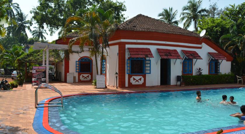 отель Anjuna Beach Resort