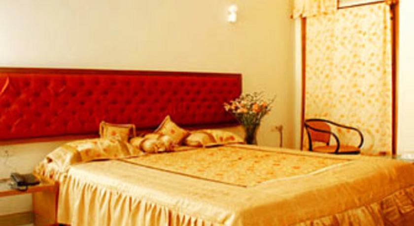 жилье Hotel Atithi Palace