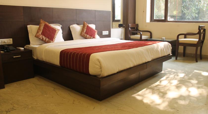 отель Hotel Paradise Inn