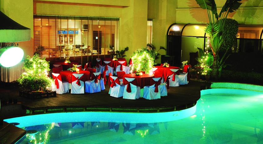 отель Tivoli Garden Resort Hotel